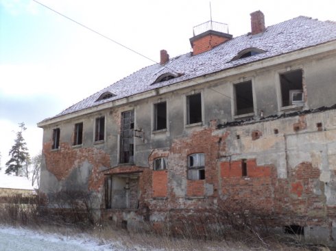 Projekt zabezpieczenia i przebudowy budynku dawnego pałacu w Golędzinowie