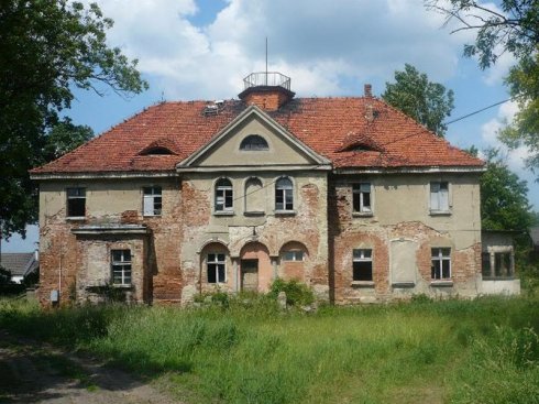 Projekt zabezpieczenia i przebudowy budynku dawnego pałacu w Golędzinowie