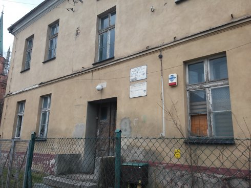Przebudowa i rozbudowy budynku dawnej szkoły przy ulicy Strachowskiego 2 we Wrocławiu
